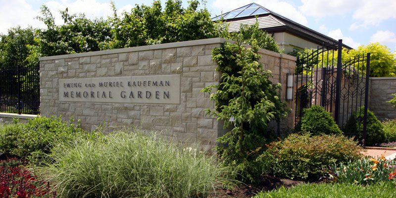 Ewing and Muriel Kauffman Memorial Garden – Logo_1