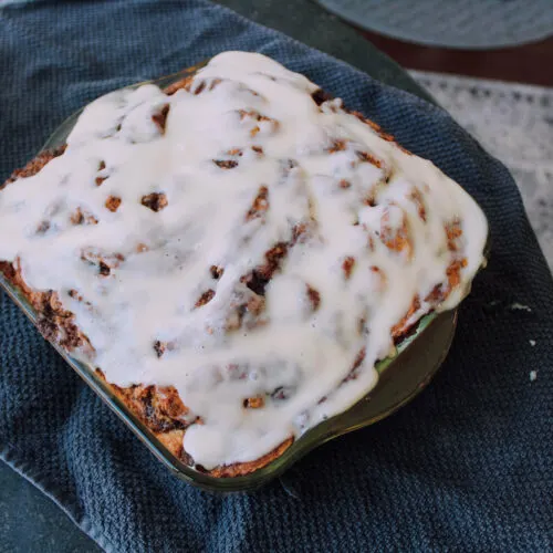 Vegan Cinnamon Roll Cake