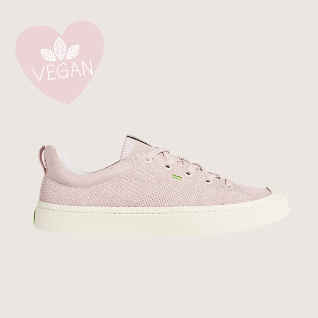 Cariuma Knit Sneakers | Vegan Christmas Gift Guide