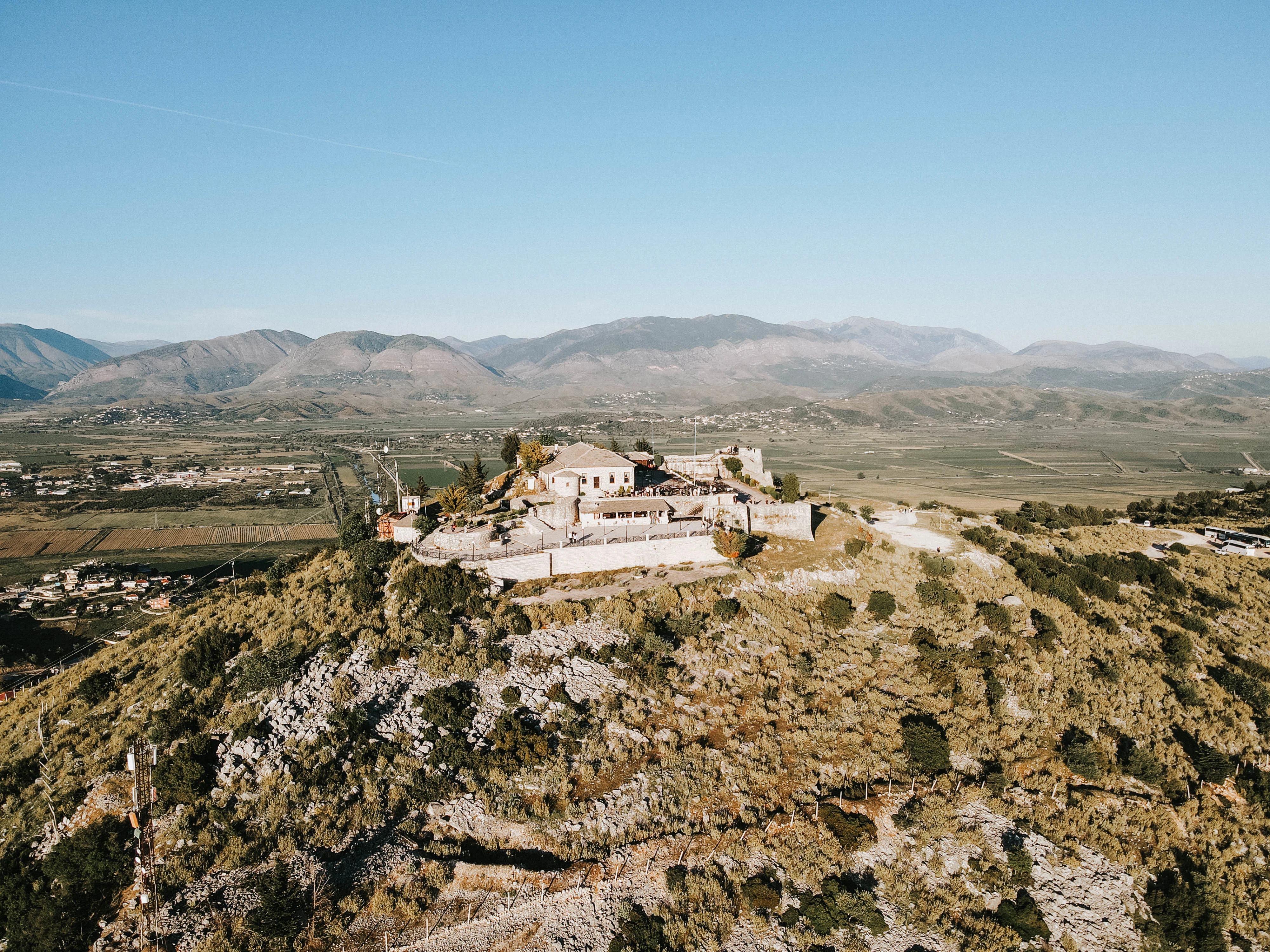 Lekuresi Castle